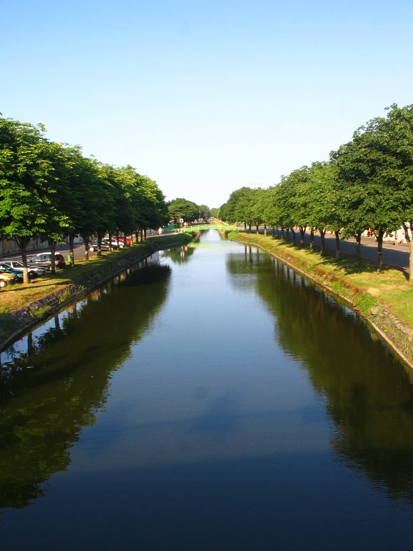 Aire de stationnement du Canal de Berry - foto 1